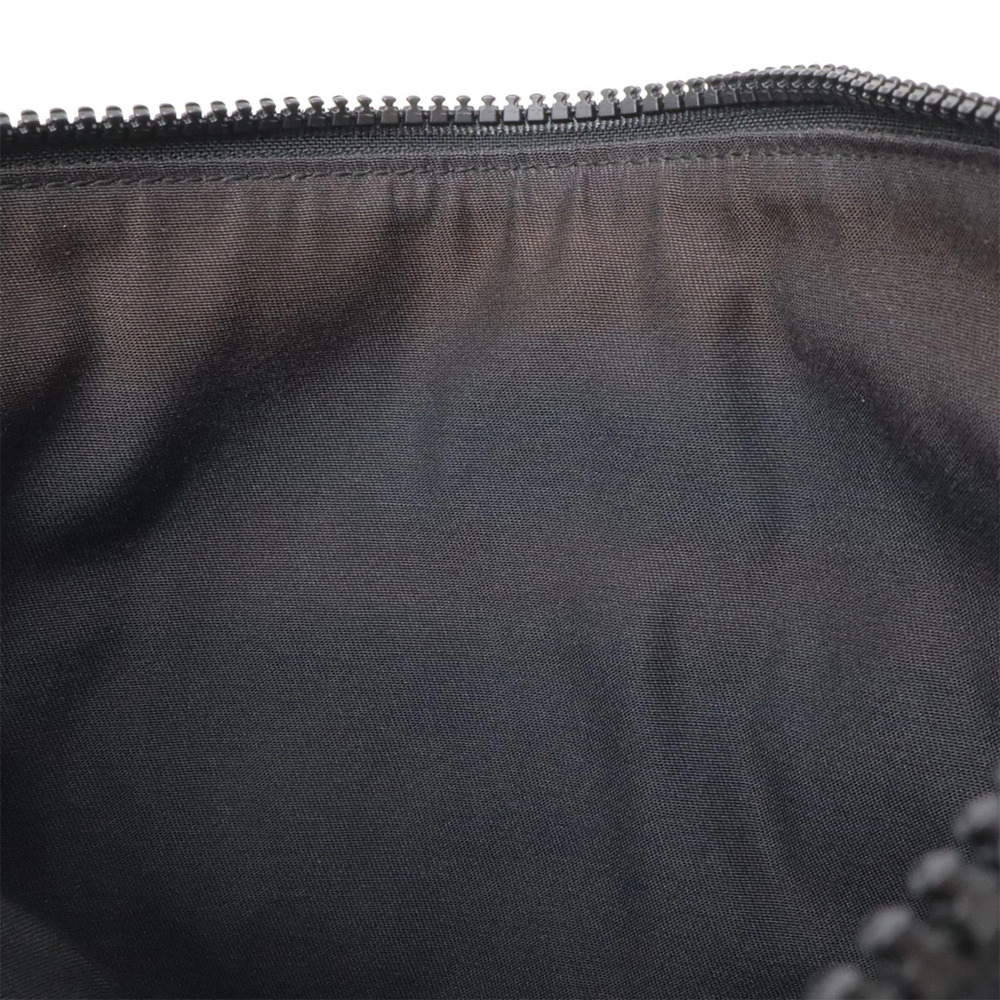 GUCCI Authentic Black Leather Shoulder Bag - Picture 9 of 10